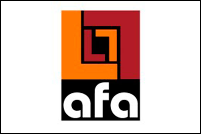 Nacho Luque Japón, formador en diseño web, experiencia como diseñador web en Sevilla. Certificado de Profesionalidad Confección y publicación de páginas web