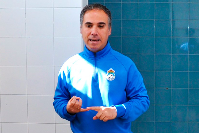 coach in soccer schools, trainer soccer schools, coach level 2 in soccer, expert in sports education in soccer, coach in viso del alcor