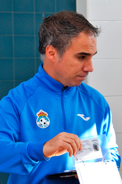 coach in soccer schools, trainer soccer schools, coach level 2 in soccer, expert in sports education in soccer, coach in viso del alcor