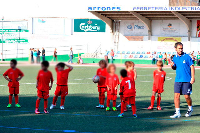 Entrenador en escuelas de futbol, fomador escuelas de futbol, entrenador nivel 2 en futbol, tecnico en enseñanzas deportivas en futbol, entrenador en el viso del alcor